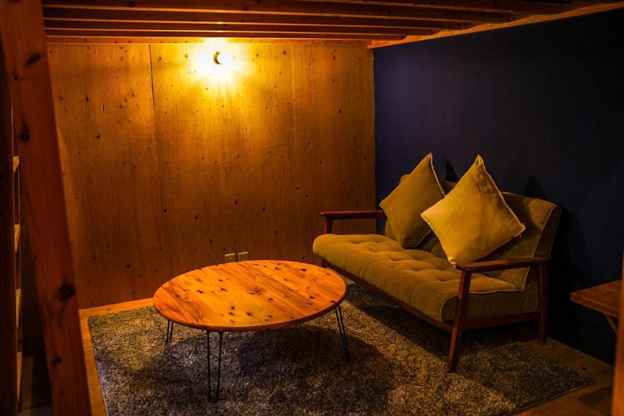 まちの別邸 緝 Shu Hostel โคจิ ภายนอก รูปภาพ