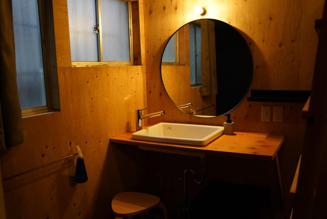 まちの別邸 緝 Shu Hostel โคจิ ภายนอก รูปภาพ