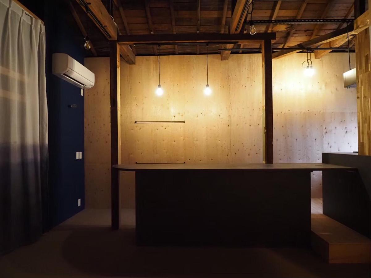 まちの別邸 緝 Shu Hostel โคจิ ภายนอก รูปภาพ