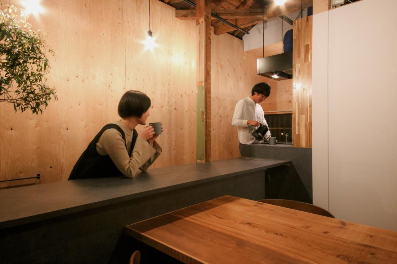 まちの別邸 緝 Shu Hostel โคจิ ภายนอก รูปภาพ